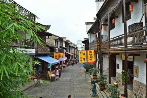市办实事探访丨岛城已有688所中小学拥有人工智能实验室，计划今年实现全部普及